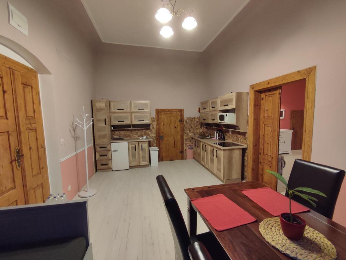 Zamecky Apartman - Castle Apartment Стршибро Экстерьер фото